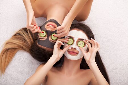 Spa. Process cosmetic mask of massage and facials in beauty salonの写真素材