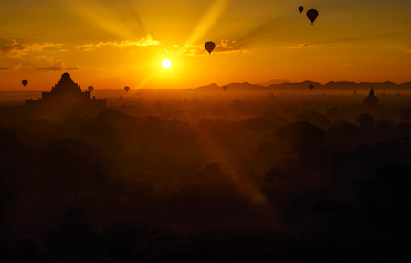 Sunrise Over Templeの写真素材