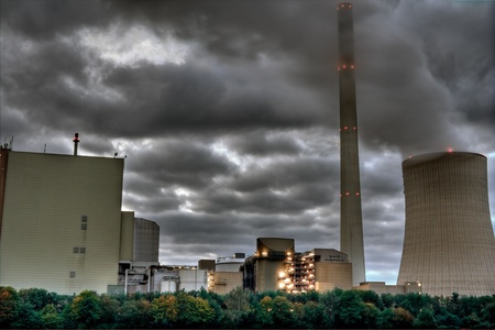 Power plant under a cloudy sky.のeditorial素材