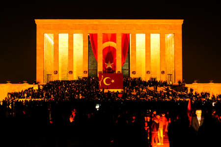 Crowds of people in front of the Lincoln Memorial at night.の写真素材