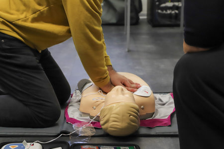BLSD Defibrillator use course. first aid course - company safety - cardiac massage - Basic Life...