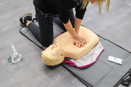 BLSD Defibrillator use course. first aid course - company safety - cardiac massage - Basic Life...