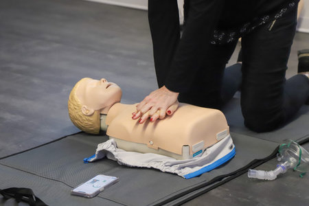 BLSD Defibrillator use course. first aid course - company safety - cardiac massage - Basic Life...