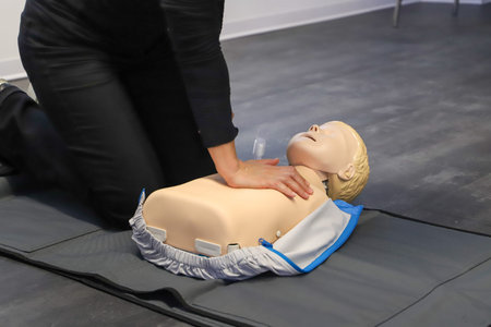 BLSD Defibrillator use course. first aid course - company safety - cardiac massage - Basic Life...