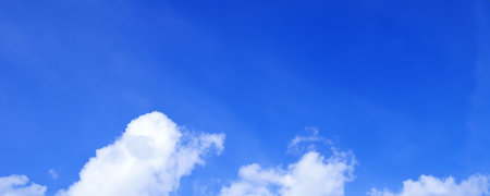 The vast expanse of blue creates a sense of endless possibilities and freedom.の素材
