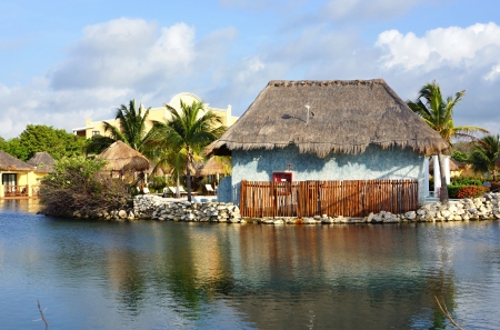 The small house on the river bank or lakes for restのeditorial素材