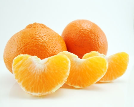 Peeled a whole tangerines isolated on white background
の写真素材