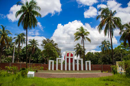 The Shaheed Minar is established to commemorate those killed during the Bengali Language Movement demonstrations of 1952 in the East Pakistan.のeditorial素材