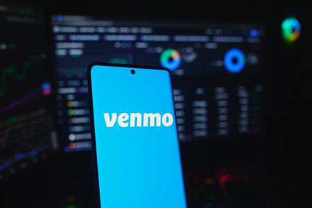 Dhaka, Bangladesh 04 Jan 2025: Venmo app on the screen close up photo with icon and logo.のeditorial素材