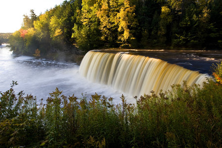Michigan Waterfall In AutumnUpper Tahquamenon Falls Tahquamenon Falls State ParkParadise, Michiganの写真素材