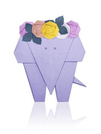 Origami elephant with rosesの写真素材