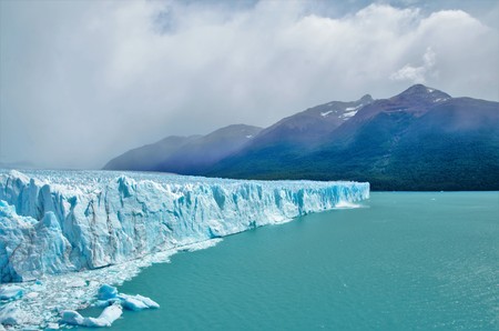 Panoramic view of the Perito Moreno glacier in El Calafate, Argentinaの写真素材