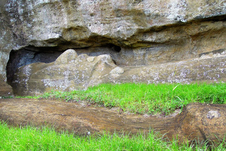 Long shot of Moai statues at the famous Moai statue quarry around the Rano Raraku volcano in Easter Island, Rapa Nui, Chile, South Americaの写真素材