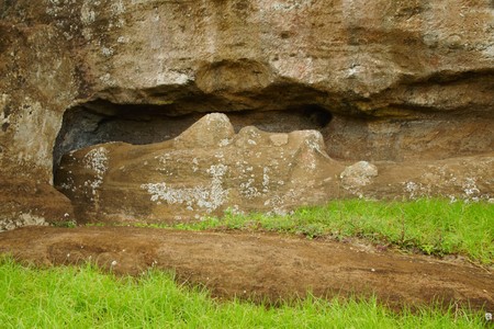 Long shot of Moai statues at the famous Moai statue quarry around the Rano Raraku volcano in Easter Island, Rapa Nui, Chile, South Americaの写真素材