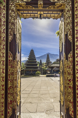 Entrance door at Pura Besakih Templeの写真素材