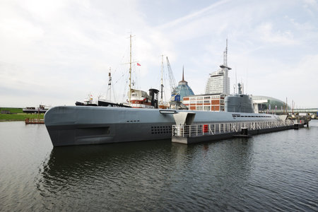 BREMERHAVEN, GERMANY - AUGUST 21: The U-boat Wilhelm Bauer, of the German marine in the in the outdoor museum port of Bremerhaven, Germany on August 21, 2011. The U-boat was built 1945. Foto taken from Columbusstreet.のeditorial素材