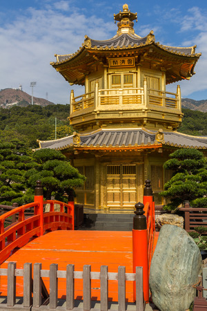 Golden Pavilion of Perfection in Nan Lian Garden, Hong Kong, China  のeditorial素材