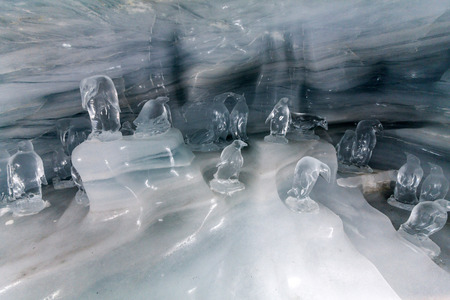 Rail station at Switzerland\'s Jungfraujoch is the highest in Europe and it\'s likely that the nearby Eispalast is the highest-altitude ice palace in the world.のeditorial素材
