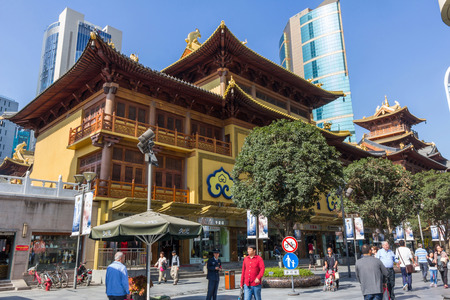 Jing\'an Temple is one of the most famous temples in Shanghai which is located at West Nanjing Road, the flourishing downtown area of Shanghai.のeditorial素材