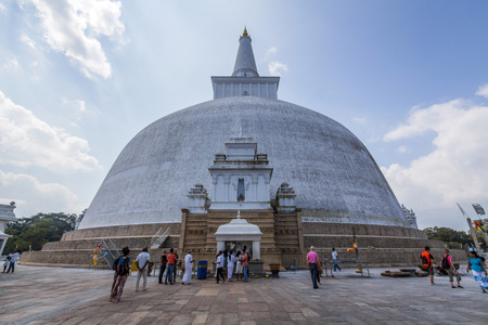 The Ruwanwelisaya is a stupa in Sri Lanka, considered a marvel for its architectural qualities and sacred to many Buddhists all over the world.のeditorial素材