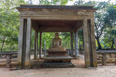 The sacred Samadhi Buddha statue in AnuradhapuraSri Lanka. The statue and the templeのeditorial素材