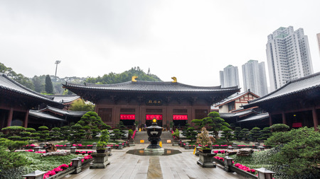 Chi Lin Nunnery in Diamond Hill District of Hong Kong. It was founded in 1934 but was rebuilt in the 1990s following the style of Tang Dynasty traditional architecture.のeditorial素材