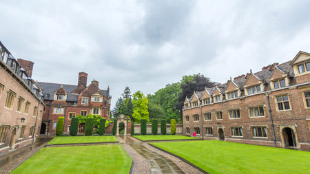 Ivy court of Pembroke College in the University of Cambridge, England. It is the third-oldest college of the university and has over 700 students and fellows.のeditorial素材