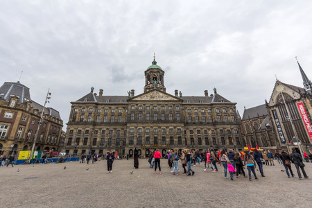 The Royal Palace in Amsterdam. It is one of three palaces in the Netherlands which are at the disposal of the monarch by Act of Parliament.のeditorial素材