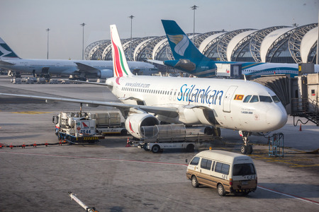 SriLankan Airlines flight in Suvarnabhumi International Airport in Bangkok, Thailand.のeditorial素材