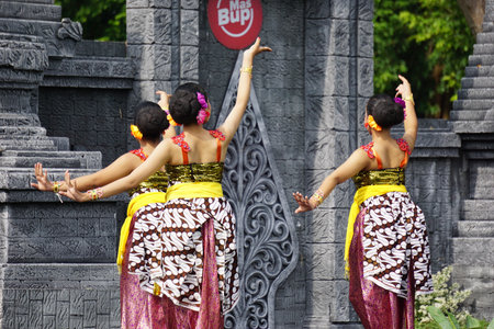 Indonesian perform gambang tayub dance to commemorate world dance day