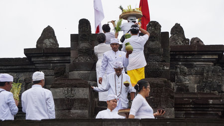 The procession of the Wedar Hayuning Penataran. This ceremony is held by Hindus with the aim that Indonesia is given safetyのeditorial素材