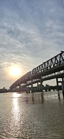 Sunrise over Kapuas 2 Bridge, West Kalimantanの写真素材
