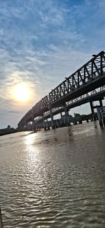 Sunrise over Kapuas 2 Bridge, West Kalimantanの写真素材