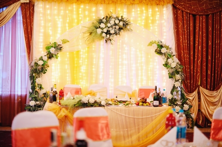 Wedding served table in restaurant.のeditorial素材