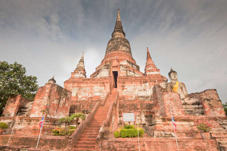 Wat Yai Chai Mongkol in Ayutthaya, Thailandの写真素材
