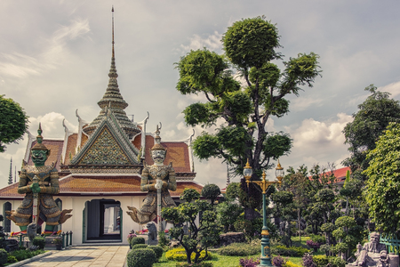 Backyard gate in Wat Arun temple, Bangkokの写真素材