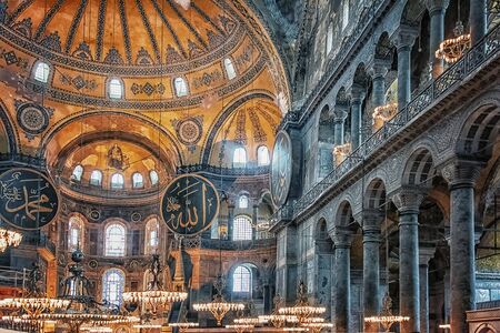 Inside Hagia Sophia museum in Istanbulのeditorial素材