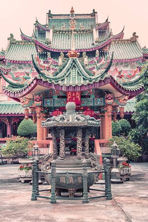 Che Chinese Chin Khor Temple and Pagoda in Bangkok, Thailandのeditorial素材