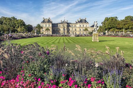 Palace of Luxembourg in Paris viewed from the gardenのeditorial素材