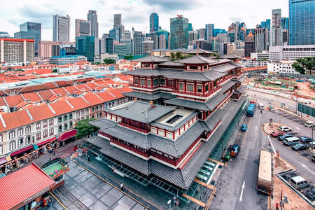Buddha Tooth Relic Temple and Museum in Chinatown, Singaporeのeditorial素材
