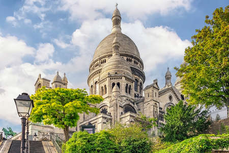 Sacre Coeur basilica in Montmartre, Parisの写真素材