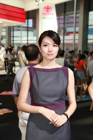 2014 18th Shenzhen-Hong Kong-Macao International Auto Show Receptionistのeditorial素材
