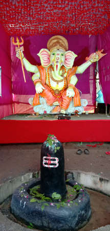 Beautiful Lord Ganesha statue. Indians worship Lord Ganesha as the God of Knowledge.のeditorial素材