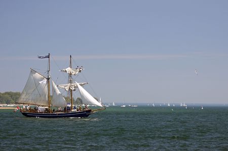 Toronto, Canada - July 4, 2010 - The Playfair sails from Toronto Harbour on a Tall Ships Challenge across the Great Lakes to promote sail training for youth.のeditorial素材