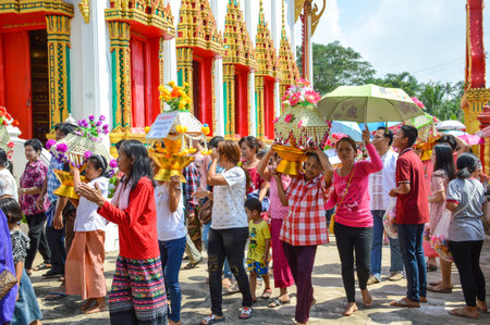 CHACHOENGSAO, THAILAND, NOVEMBER 15: A traditional Buddhist ceremony, Kathin, held at Wat Lum MAHACHAI , Chachoengsao, Thailand on the 15 November, 2015のeditorial素材