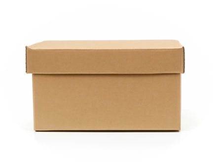 cardboard box on white backgroundの素材