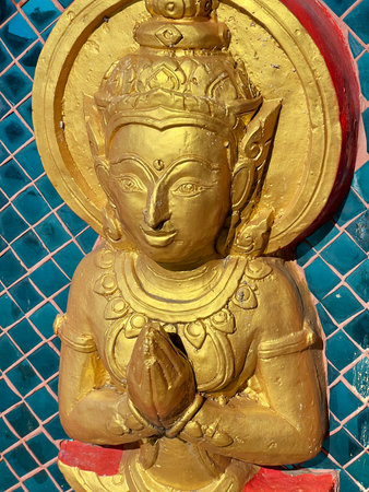 golden buddha statue in temple