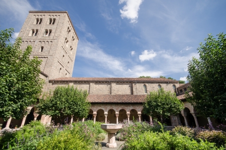 Garden of the Cloisters Museum in New Yorkのeditorial素材