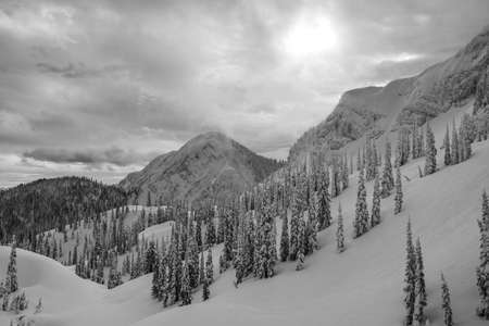 Alpine scenery when mountaineering with friends 2