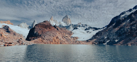 Panoramic view of Fitz Roy in Los Glaciares National Park, Argentinaの写真素材